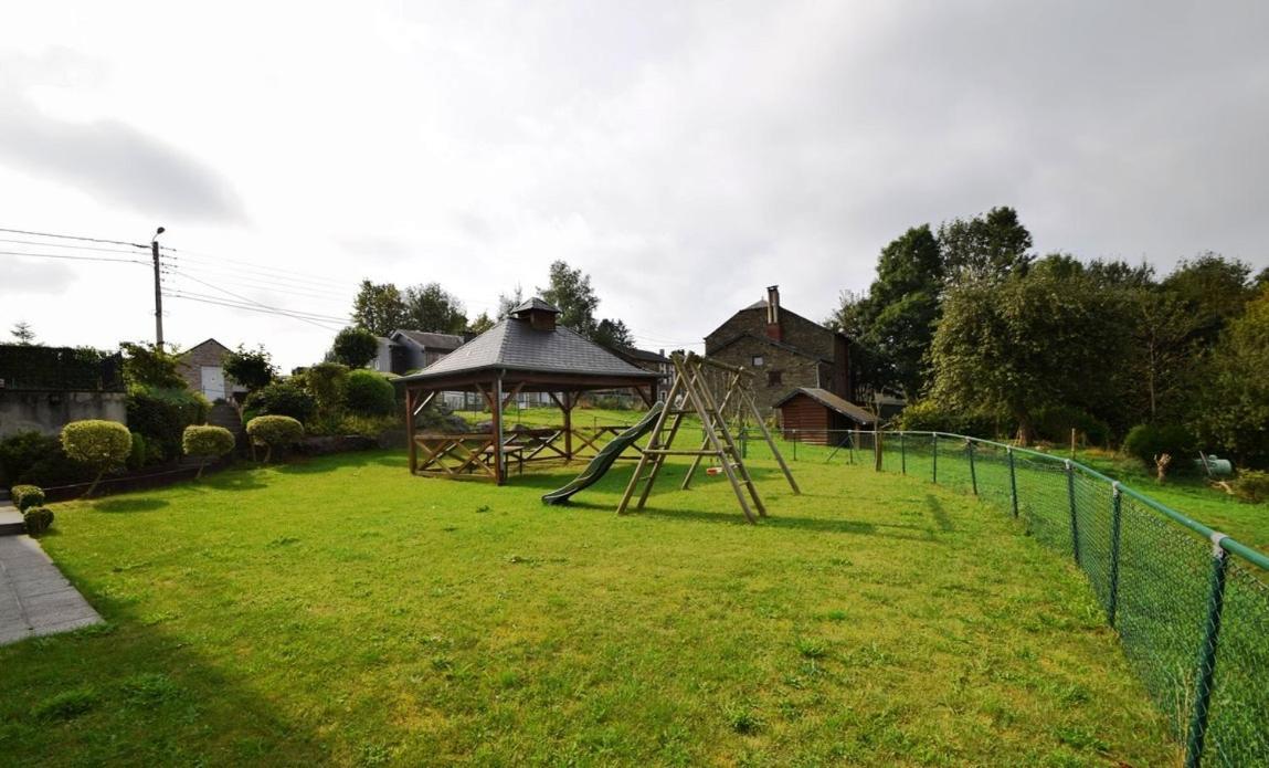 La Petite Ferme Villa Rochehaut Exterior photo