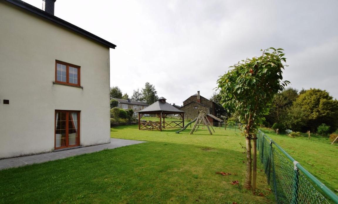 La Petite Ferme Villa Rochehaut Exterior photo